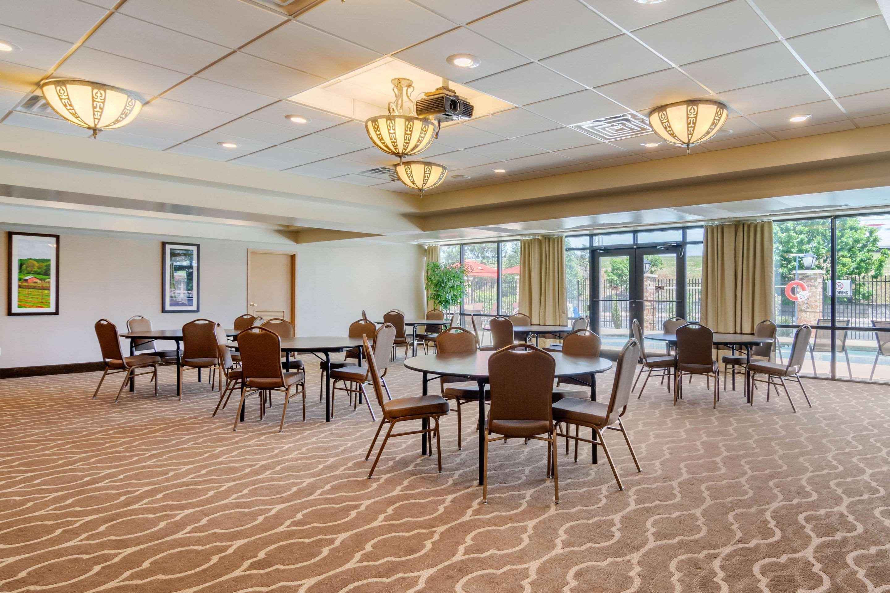Comfort Inn & Suites Кордел Экстерьер фото