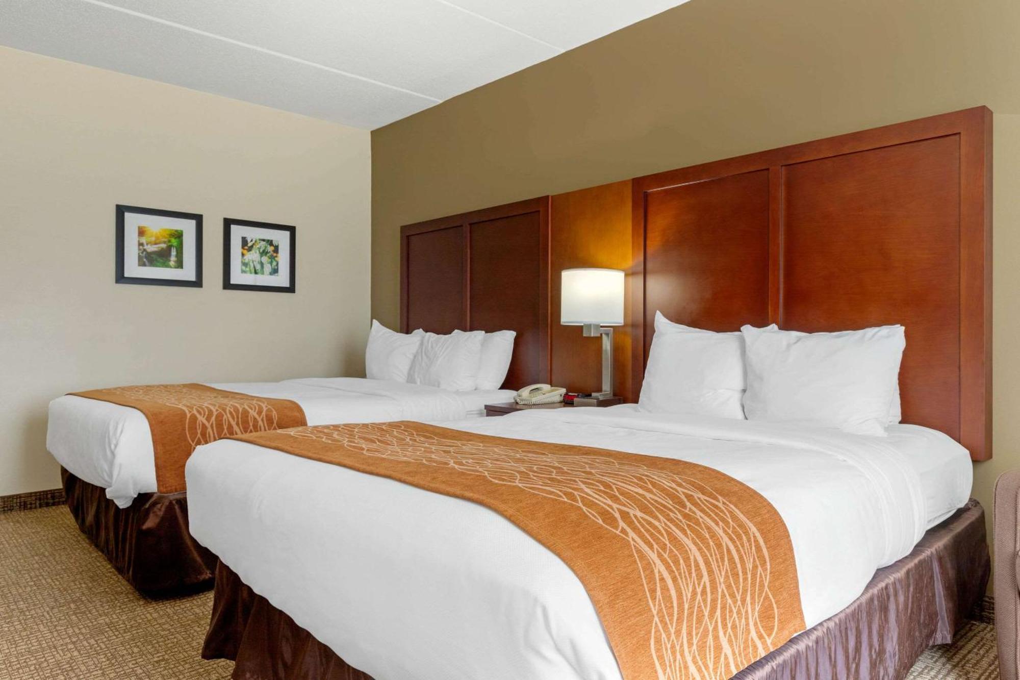 Comfort Inn & Suites Кордел Номер фото