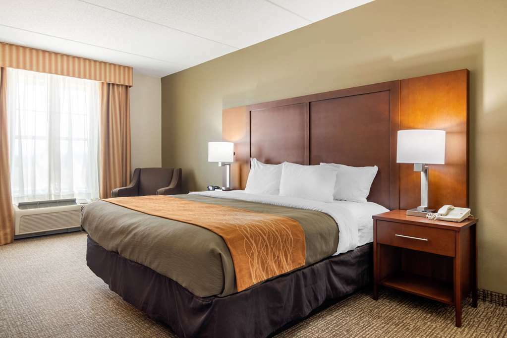 Comfort Inn & Suites Кордел Номер фото